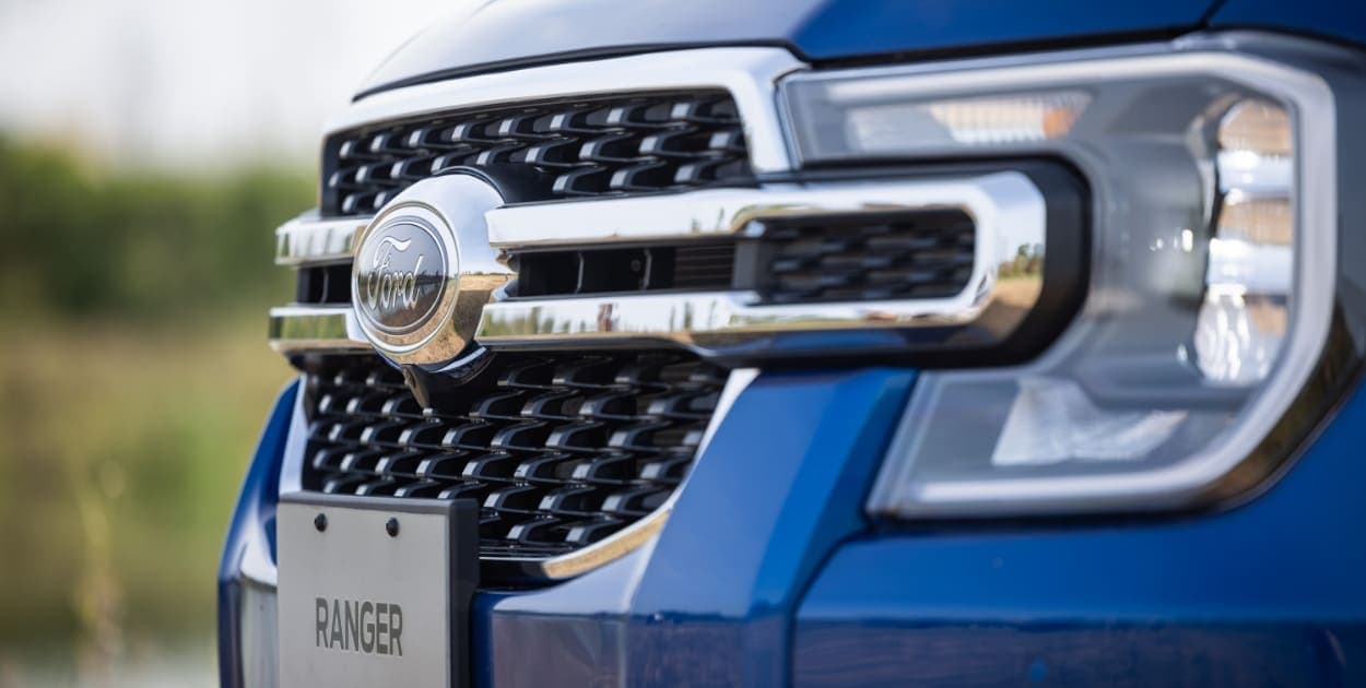 Foco delantero exterior