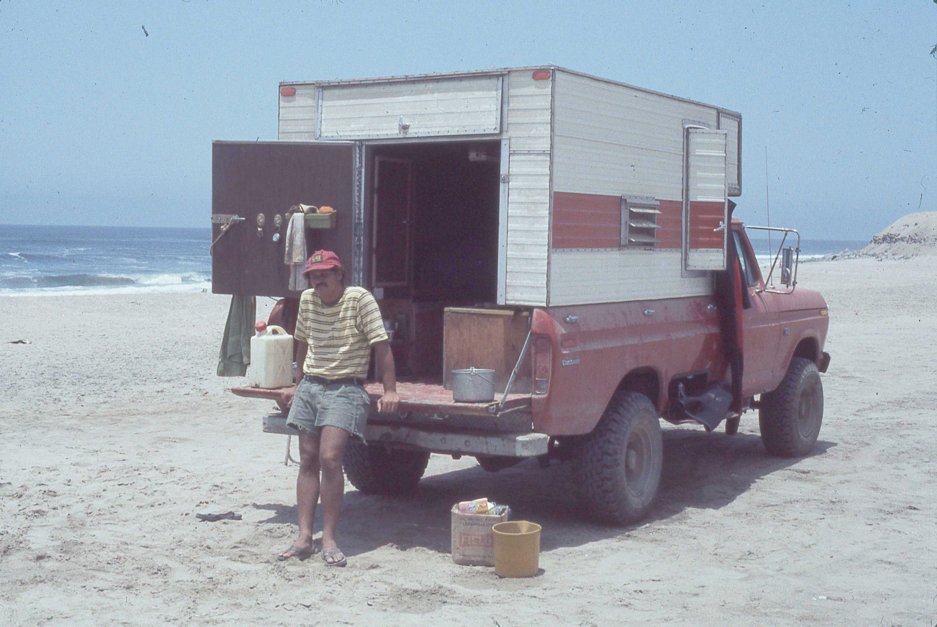 Documental "El Diario del Gringo" revela la historia de una ola icónica y la aventura de tres surfistas a bordo de una Ford F-250