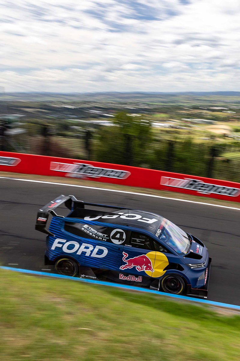 Ford SuperVan 4.2 se lleva el primer lugar en el Festival de la Velocidad de Goodwood 2024