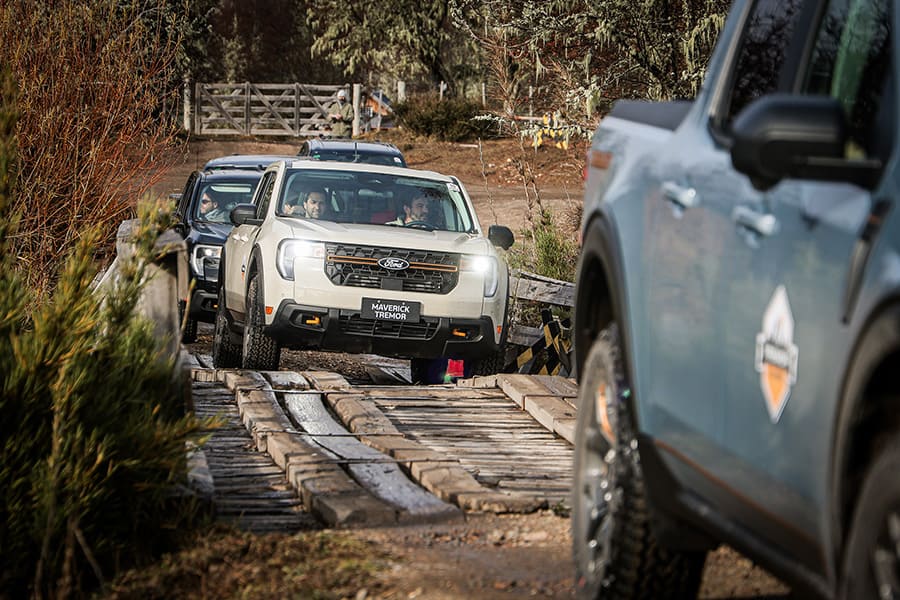 Ford desafía la Patagonia argentina con sus pick-ups Tremor y Chile se hace presente