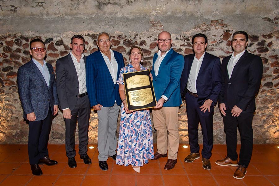 Ford reconoce a Callegari Automotriz y Forcenter con el President’s Award 2024