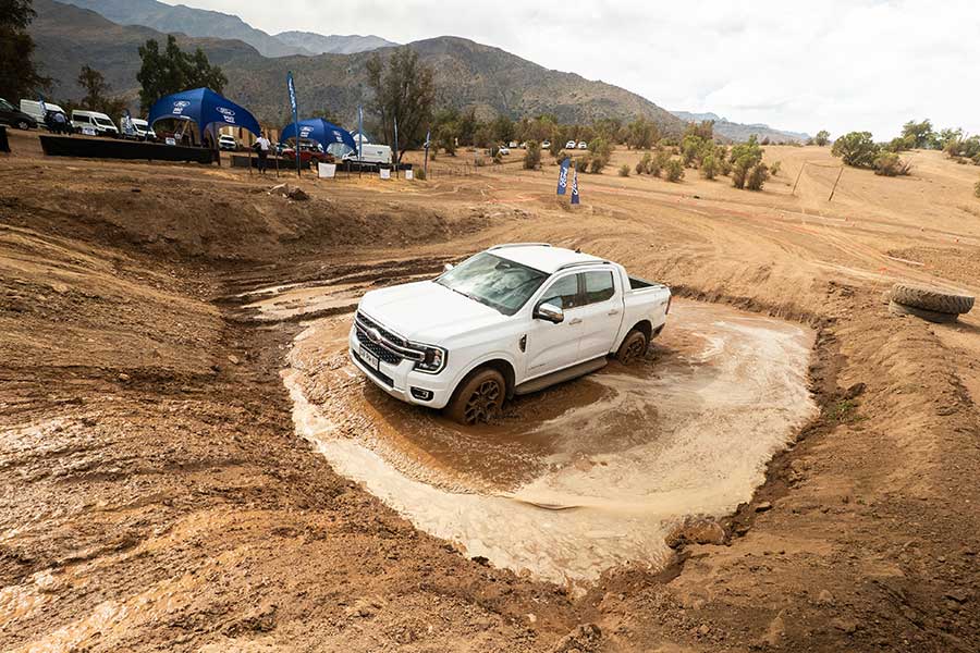Elena Ford visita Chile y destaca el crecimiento récord de la marca en el país