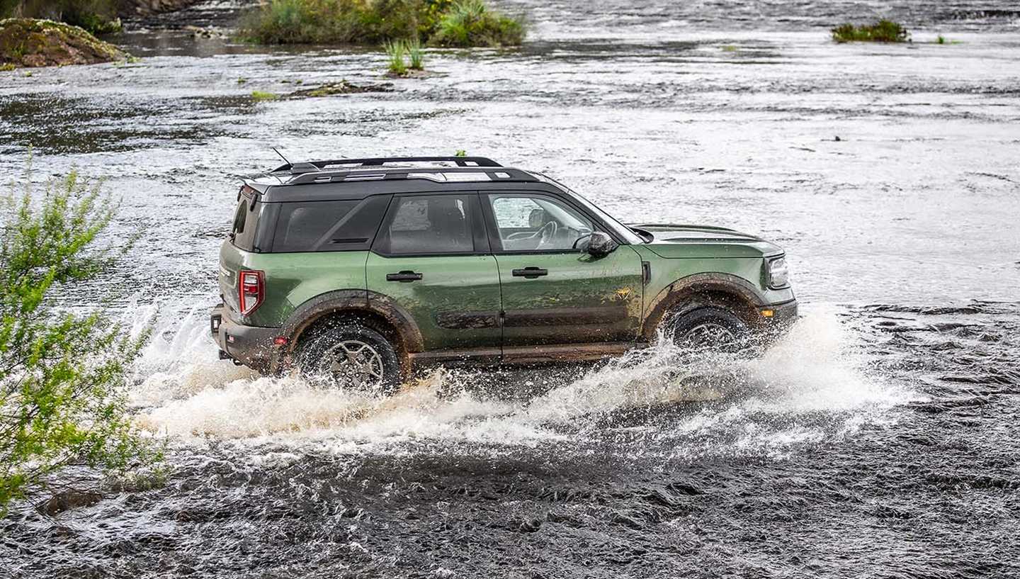 Cómo conducir de forma segura bajo la lluvia
