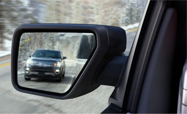 Espejo lateral con Sistema de Información de Punto Ciego de la Ford F-150