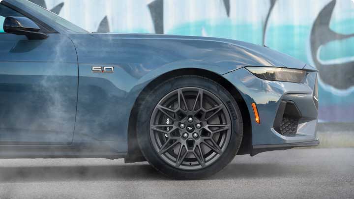 Ford Mustang Azul, un vehículo con un desempeño único
