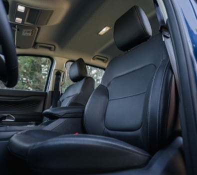 Interior asientos cuero Ford Ranger