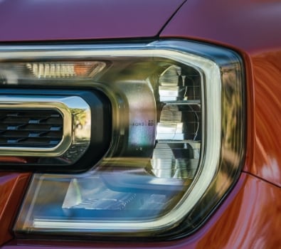 Foco delantero exterior