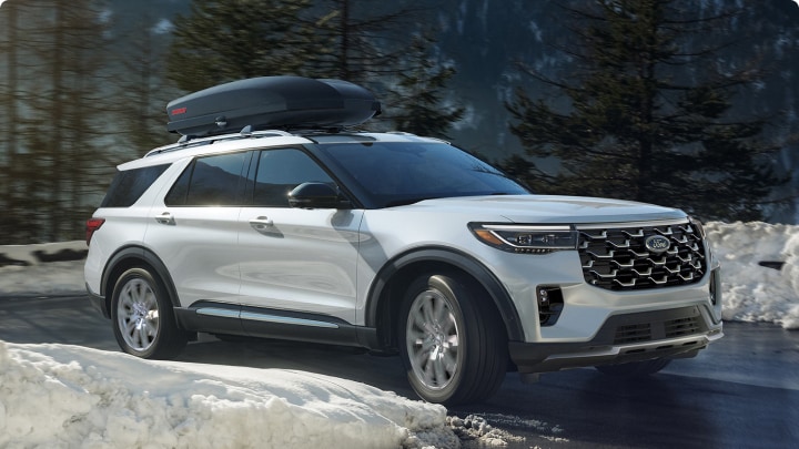 Ford Explorer con sistema de detección de bordes de carretera