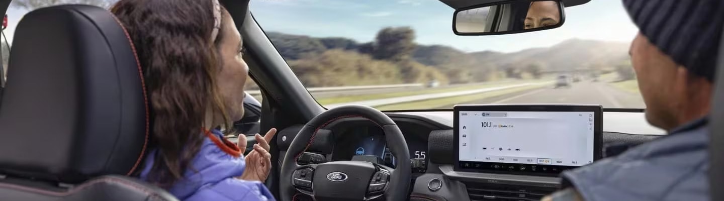 Ford Explorer con pantalla táctil de 13.2 pulgadas