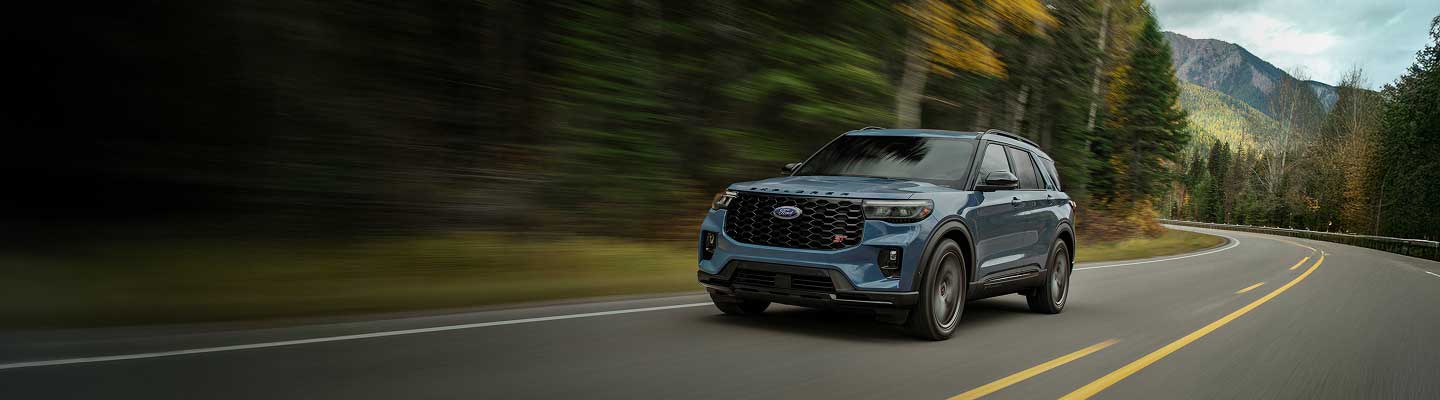 Ford Explorer en la ruta